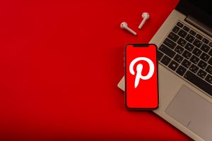 Expand Your Audience with Pinterest Collections Ads